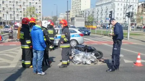Wypadek skutera na "Solidarności". Objazd po torowisku