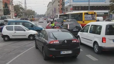 Awaria świateł przy Feminie