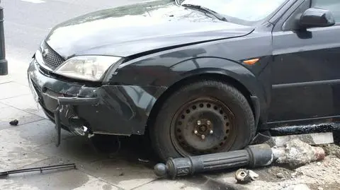 Pijany kierowca uderzył w barierki