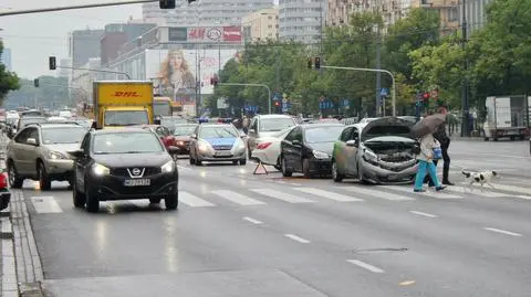 Marszałkowska: zderzenie citroena z toyotą 