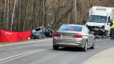 Czołowe zderzenie, jeden z kierowców nie żyje