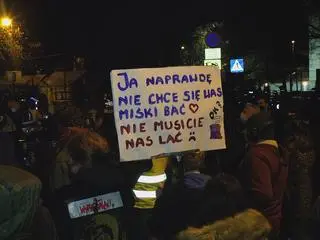 Protest przy Wiejskiej