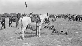 Oddziały kawalerii na Polu Mokotowskim (1938)