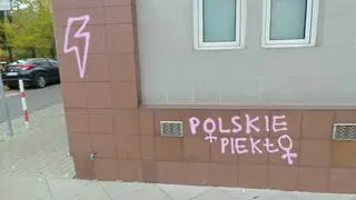 Ulica Mickiewicza po piątkowym proteście