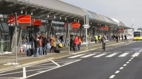 Taksówkarze z Modlina protestują. Nie chcą jeździć za 99 zł