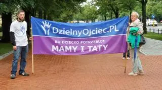 Protest ojców w Śródmieściu