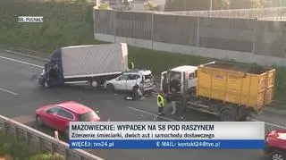 Zderzenie czterech pojazdów na S8, relacja reportera tvnwarszawa.pl