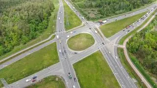 Rondo w Zielonce u zbiegu dróg wojewódzkich 631 i 634