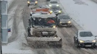 Intensywne opady śniegu w stolicy