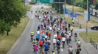 Rowerzyści w drodze na Ursynów