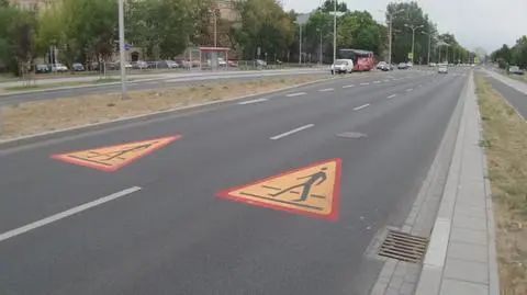 Znaki na jezdniach al. Reymonta