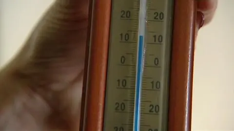 Nie mają ogrzewania od pięciu tygodni. Zarządca jest winny blisko 120 tys. zł