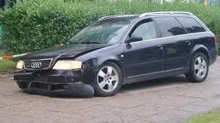 Rozbite audi po pościgu