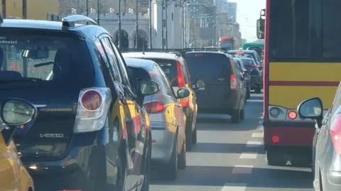 Od poniedziałku buspasy między mostami. Jeden na lewym pasie