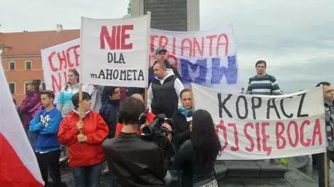 Na placu Zamkowym manifestowali przeciwko imigrantom