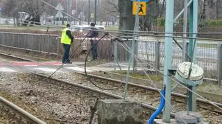 Wiatr zerwał trakcję