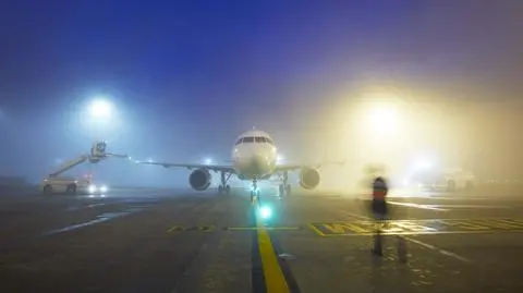 Mgła paraliżowała lotnisko w Modlinie