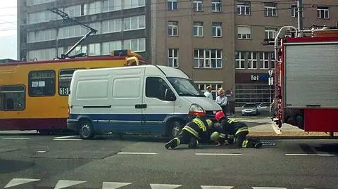 Zajechał drogę tramwajowi