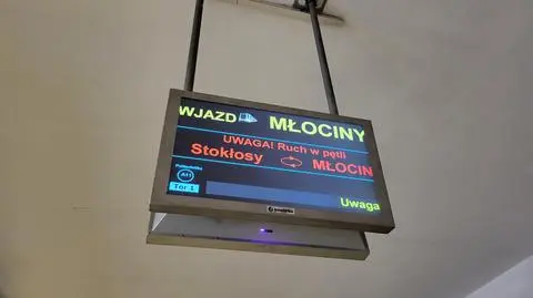 Awaria pociągu. Nie działały trzy stacje metra