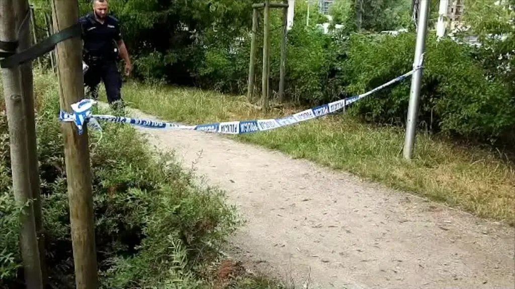 Ciało mężczyzny znalezione przy placu zabaw