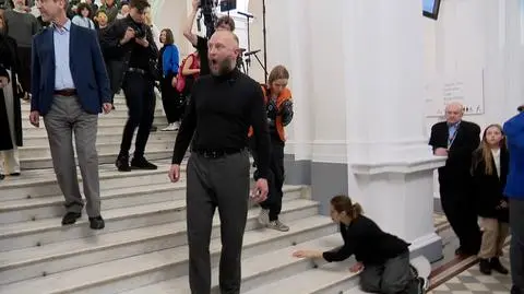 Performans "Czyszczenie Zachęty"