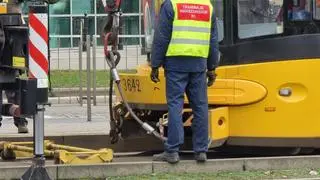 Utrudnienia na skrzyżowaniu alei "Solidarności" z Okopową