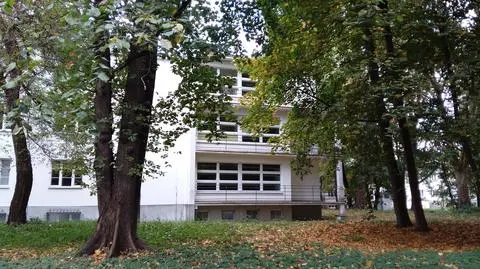 Ciało kobiety na balkonie Akademii Wychowania Fizycznego. Policja zna już jej tożsamość