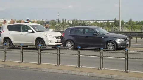 Kraksa czterech samochodów na S8
