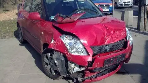 Suzuki zderzyło się z dostawczakiem