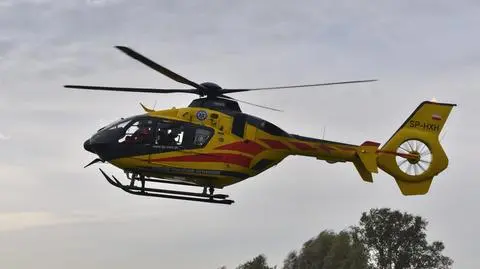 Wypadek podczas prac rolnych. 89-latek z poważnym urazem nogi