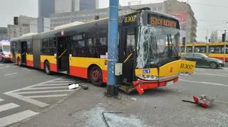 Rozbity autobus na pl