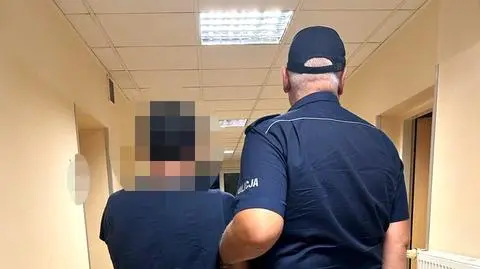 Zostawił w aucie 120 tysięcy i poszedł na zakupy. Gdy wrócił, gotówki już nie było