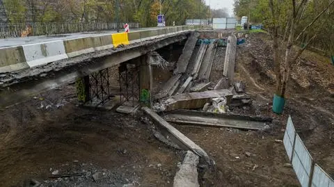 Stan pozbawionej oparcia konstrukcji nie pozwala na bezpieczne użytkowanie