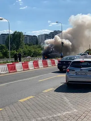 Pożar autobusu w Alejach Jerozolimskich 