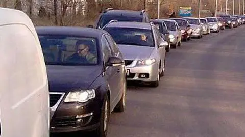 Na Myśliborskiej korek po horyzont. "Totalna masakra"