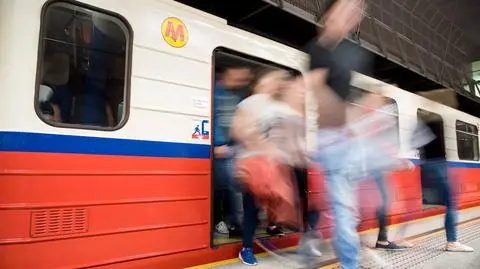 Zamknięte były trzy stacje metra