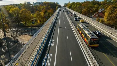 Wiadukt południowy Trasy Łazienkowskiej otwarty dla kierowców