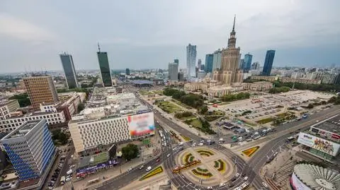 Miasto wstrzymuje konsultacje w sprawie przebudowy placu Defilad