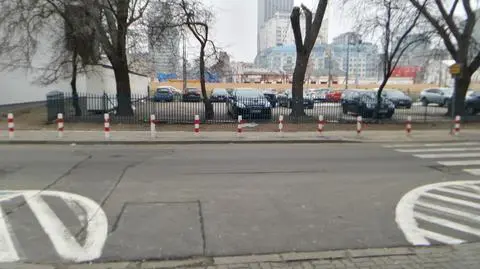 Parking, działka pod supermarketem. Wybudzają kolejne "śpiochy"