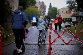 Przy Szkole Podstawowej nr 303 powstała "Szkolna ulica"