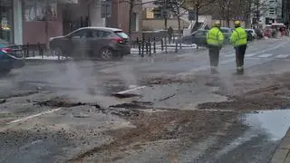 Awaria rury ciepłowniczej na Jagiellońskiej