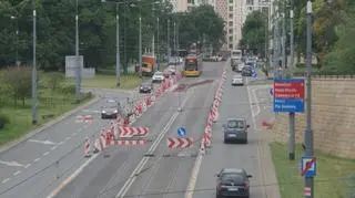 Zawracający tramwaj na al. Solidarności