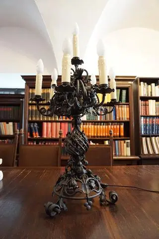 Wyposażenie meblarskie Instytutu Historii PAN w rejestrze zabytków