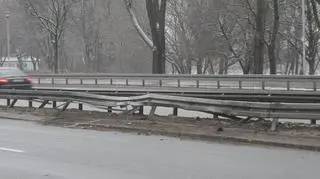 Renault uderzył w barierki