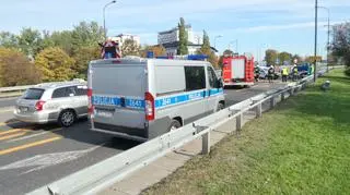 Wypadek ambulansu na Trasie Łazienkowskiej