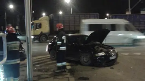 Zderzenie na skrzyżowaniu. Utrudnienia w szczycie