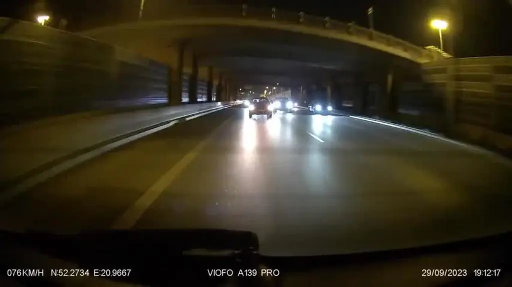 Niebezpieczny manewr na trasie S8