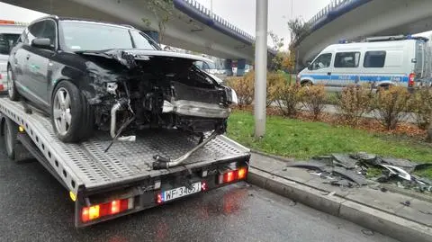 Wypadek na Łopuszańskiej. Jedna osoba ranna