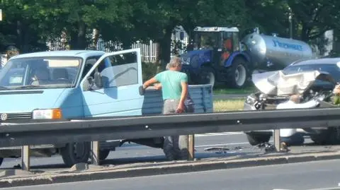 Wjechał w tył auta dostawczego