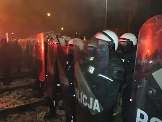 Protestujący dotarli na Mickiewicza